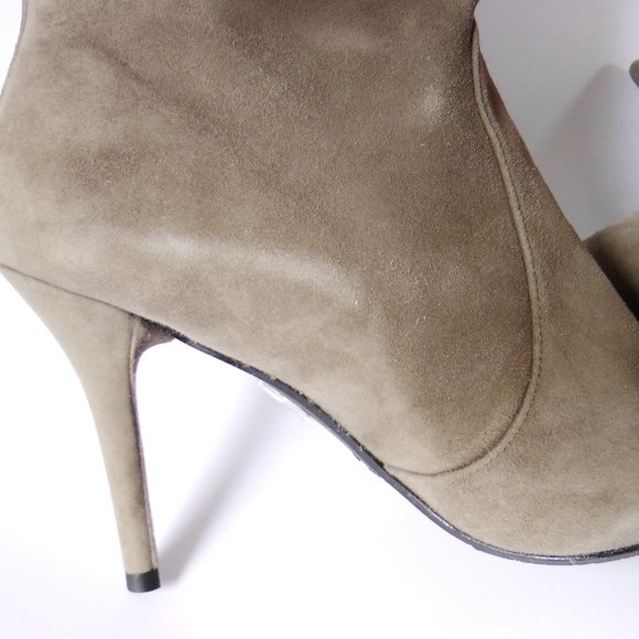 NEW Stuart Weitzman Sohot Suede Heeled Boots - Picture 14 of 15